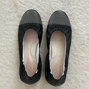 Ninette Italian leather Black Studded Toe Ballet Flats 7 or 38